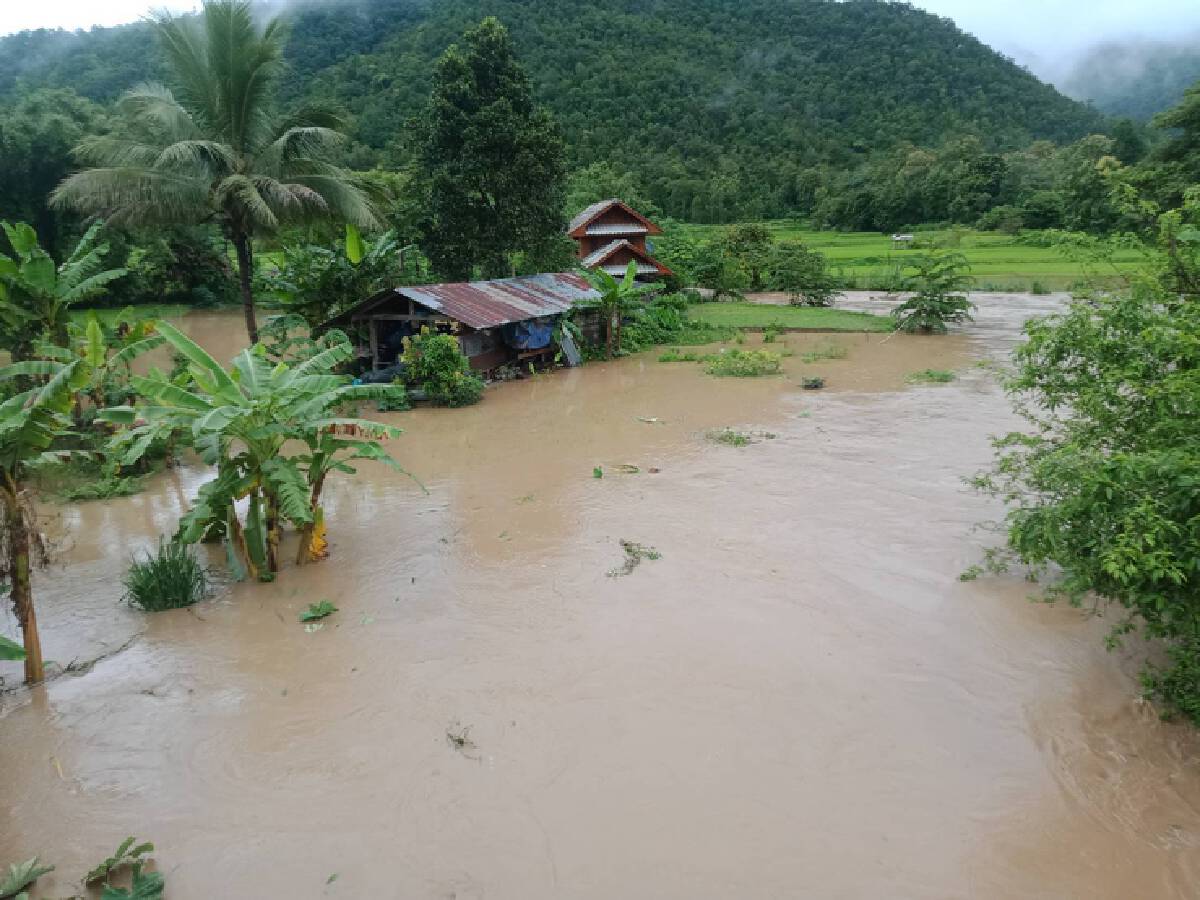 ฝนกระหน่ำ-น้ำป่าหลากท่วม"เถิน-สบปราบ"
