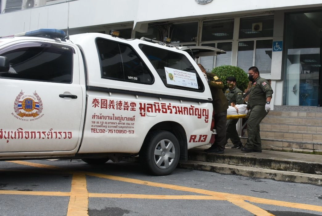 ผู้ต้องหาค้ายาผูกคอตายคาห้องขัง สน.บางเขน 