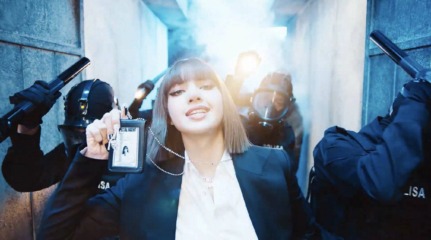 ไม่ทันข้ามวัน! ดราม่าสนั่น MV เพลงลิซ่า โยงการเมือง-เขมรไม่พอใจ