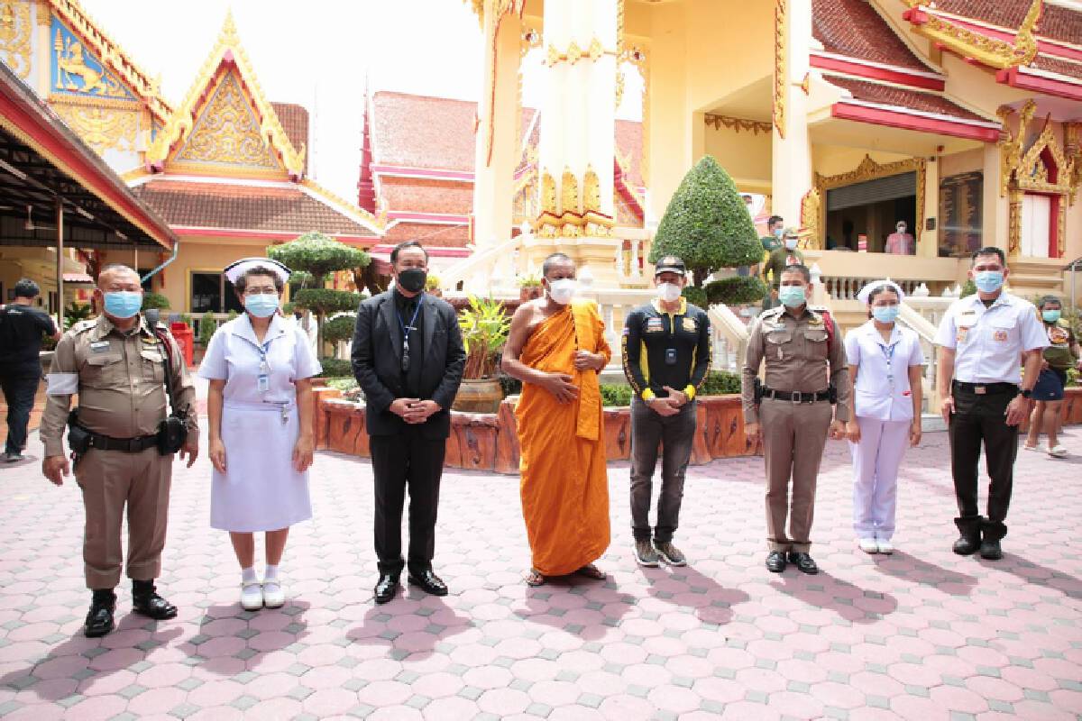 สุดอาลัย! ไทด์ เอกพันธ์ นำร่าง แสงสุรีย์ ถึงวัด ฌาปนกิจแบบเรียบง่าย