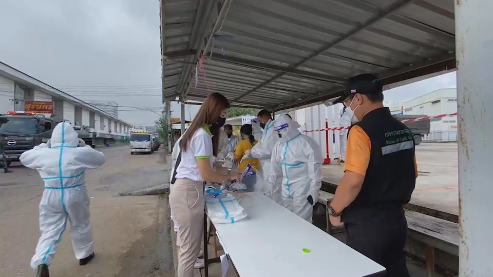 ระดมกำลังทำความสะอาด ฆ่าเชื้อเตรียมพร้อมเปิดตลาดสุรนารี