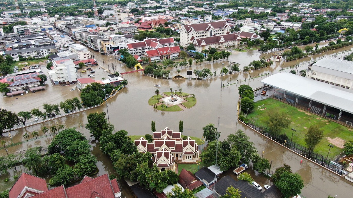 แจ้งเตือน ปชช.กลางเมืองชัยภูมิเก็บของขึ้นที่สูง คาดน้ำมาอีกคืนนี้