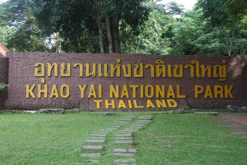 คนนับหมื่นแห่เที่ยวอุทยานแห่งชาติเขาใหญ่สุดสัปดาห์ทุบสถิติทุกปี