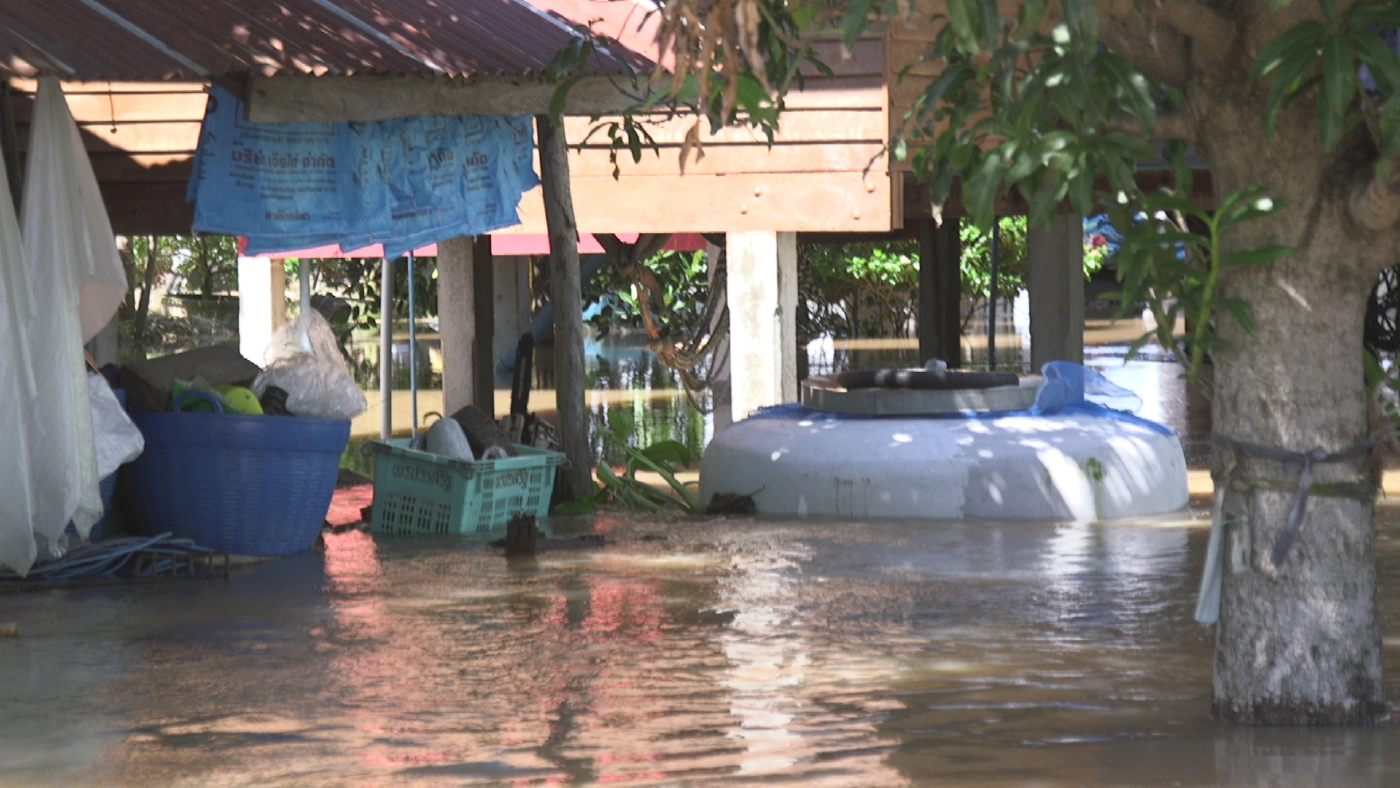 "คันคลองบุษบง"พังน้ำหลากท่วมบ้าน-ไร่นา