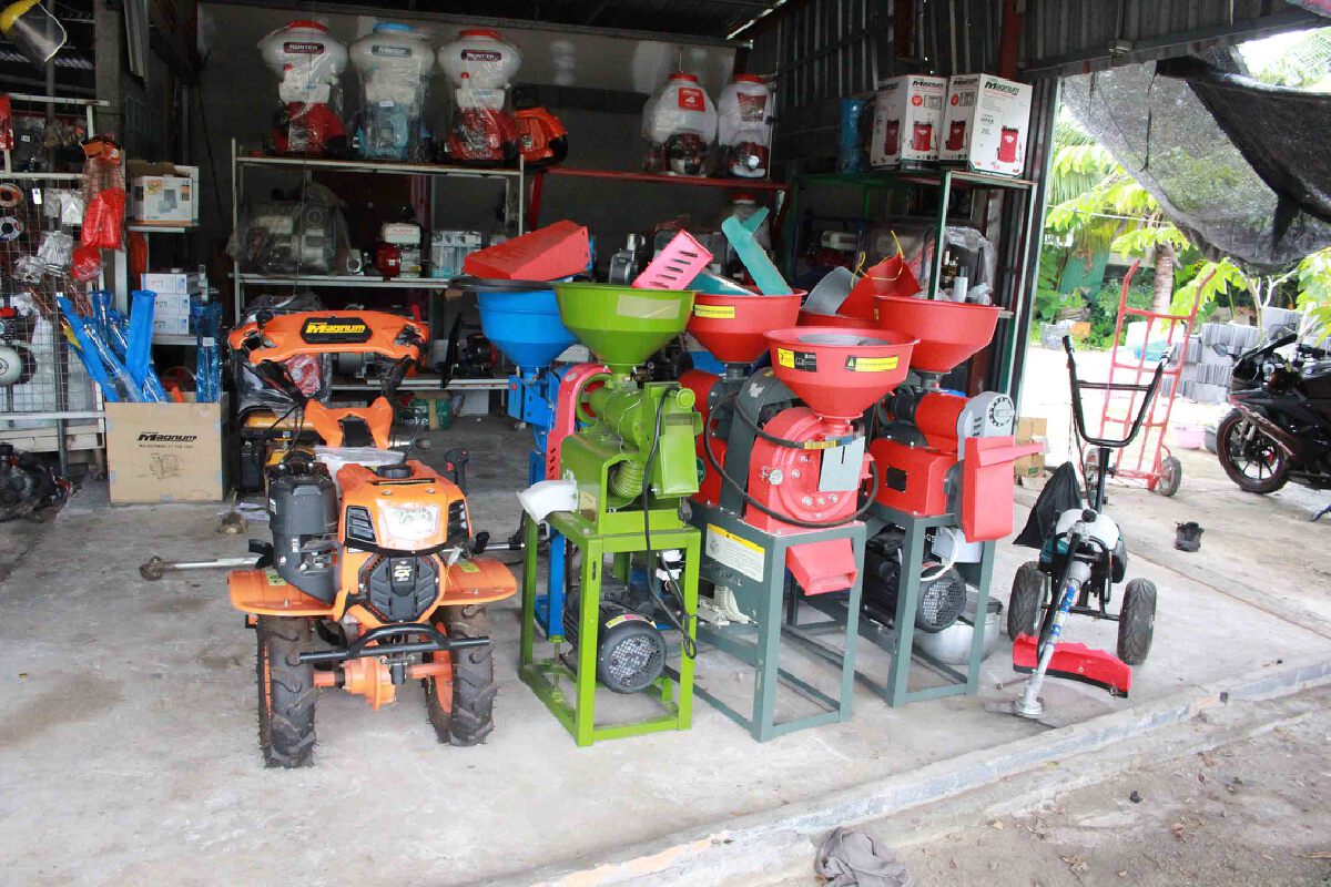 สองสามีภรรยาเจ้าของร้านซ่อมปรับตัวสู้โควิด