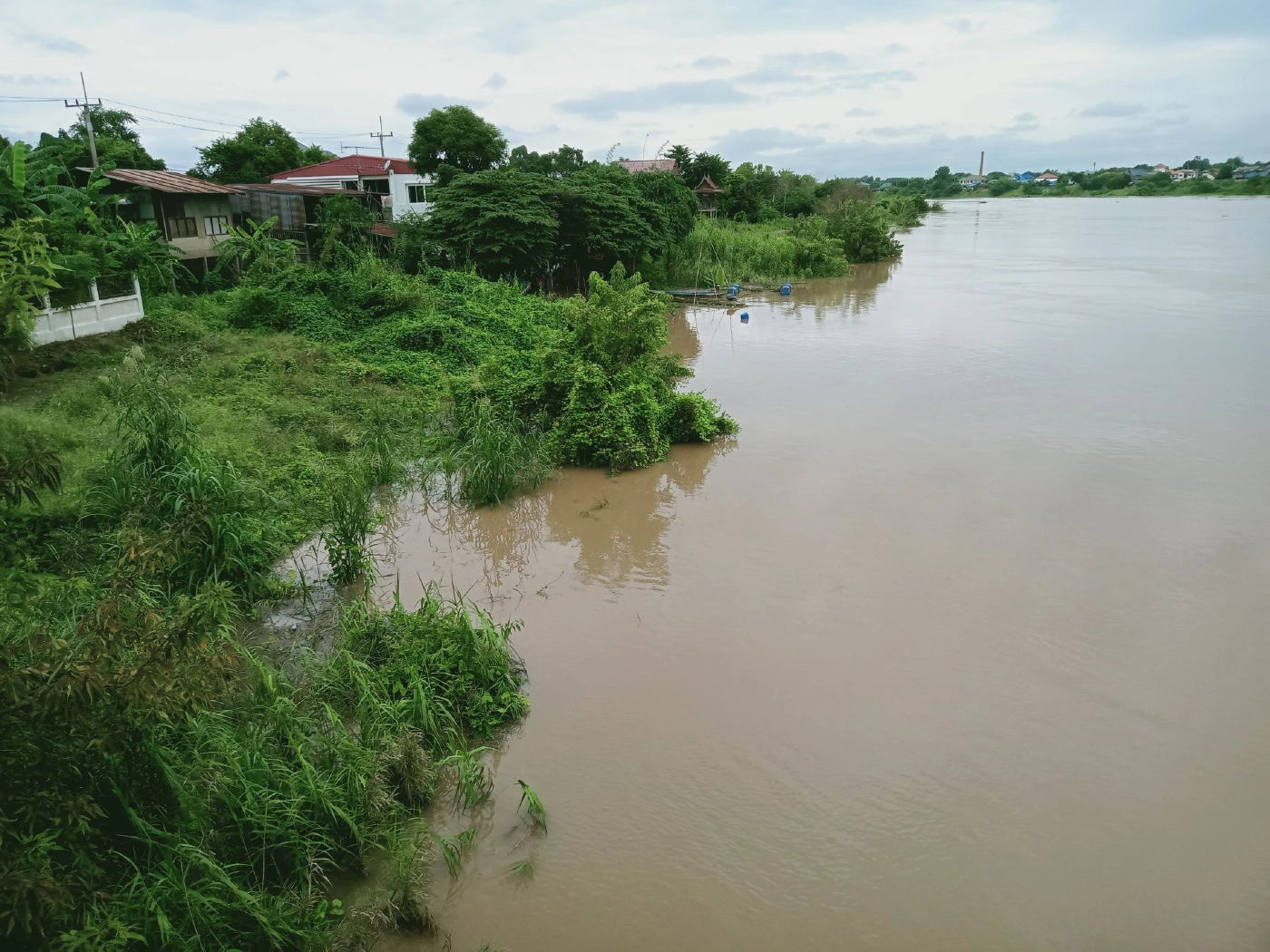 ภาพรวมอุทกภัยจังหวัดสิงห์บุรี รวม 3 อำเภอ 6 ตำบล 20 หมู่บ้าน