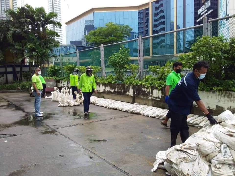 "ผู้ว่าฯอัศวิน" เปิด 9 แผนรับมือฝนหนัก-น้ำเหนือ ป้องกันน้ำท่วม กทม.
