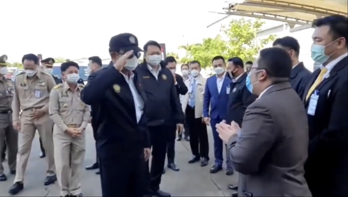 นายกฯ ตรวจเยี่ยมโรงงานตามโครงการ Factory Sandbox จังหวัดชลบุรี