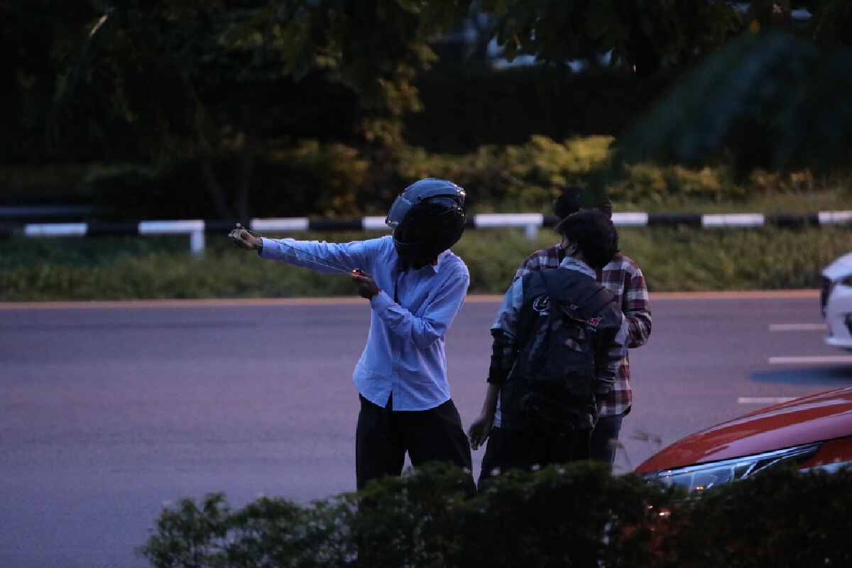 ท้าชาวดินแดงแถลงข่าว ถ้าเดือดร้อนพร้อมย้ายที่ชุมนุม