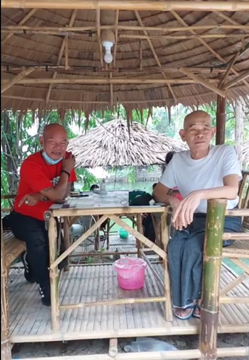 "ป๋าเทพ-หยองลูกหยี" ไลฟ์สดวิเคราะห์การเมือง 