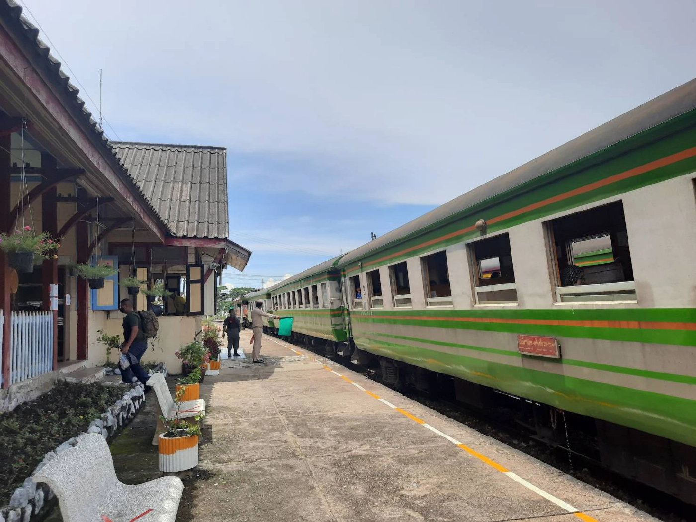การรถไฟฯ เปิดเดินขบวนรถท้องถิ่นสายใต้เพิ่ม 2 ขบวน