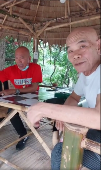 บก.ลายจุด อัด "ป๋าเทพ-หยอง ลูกหยี" วิจารณ์คาร์ม็อบความคิดเห็นเกรดต่ำมาก