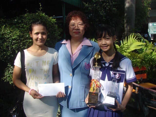 โรงเรียนเก่าโชว์ภาพ &quot;ลิซ่า&quot; นักกิจกรรมวัยเด็ก 