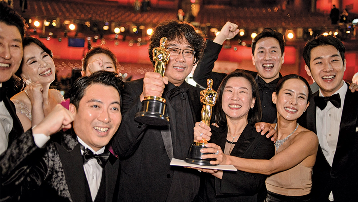 ผู้กำกับและนักแสดงจาก Parasite กับรางวัลภาพยนตร์ยอดเยี่ยม