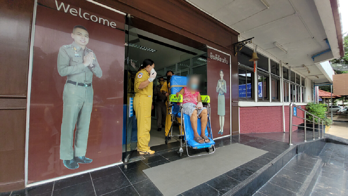 อุบลฯลูกทรพีทุบหัวตีแขนแม่ชรา 81 ปี หัก โชคดีตร.รุดระงับเหตุทัน