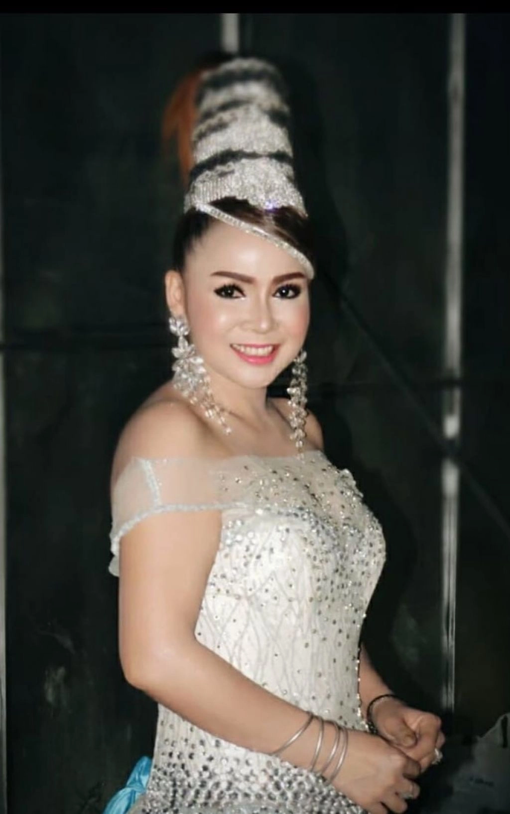 แฟนคลับส่งกำลังใจ "บัวผัน ทังโส" มีอาการมือเท้าชา ล่าสุดใบหน้าซีกซ้ายชา