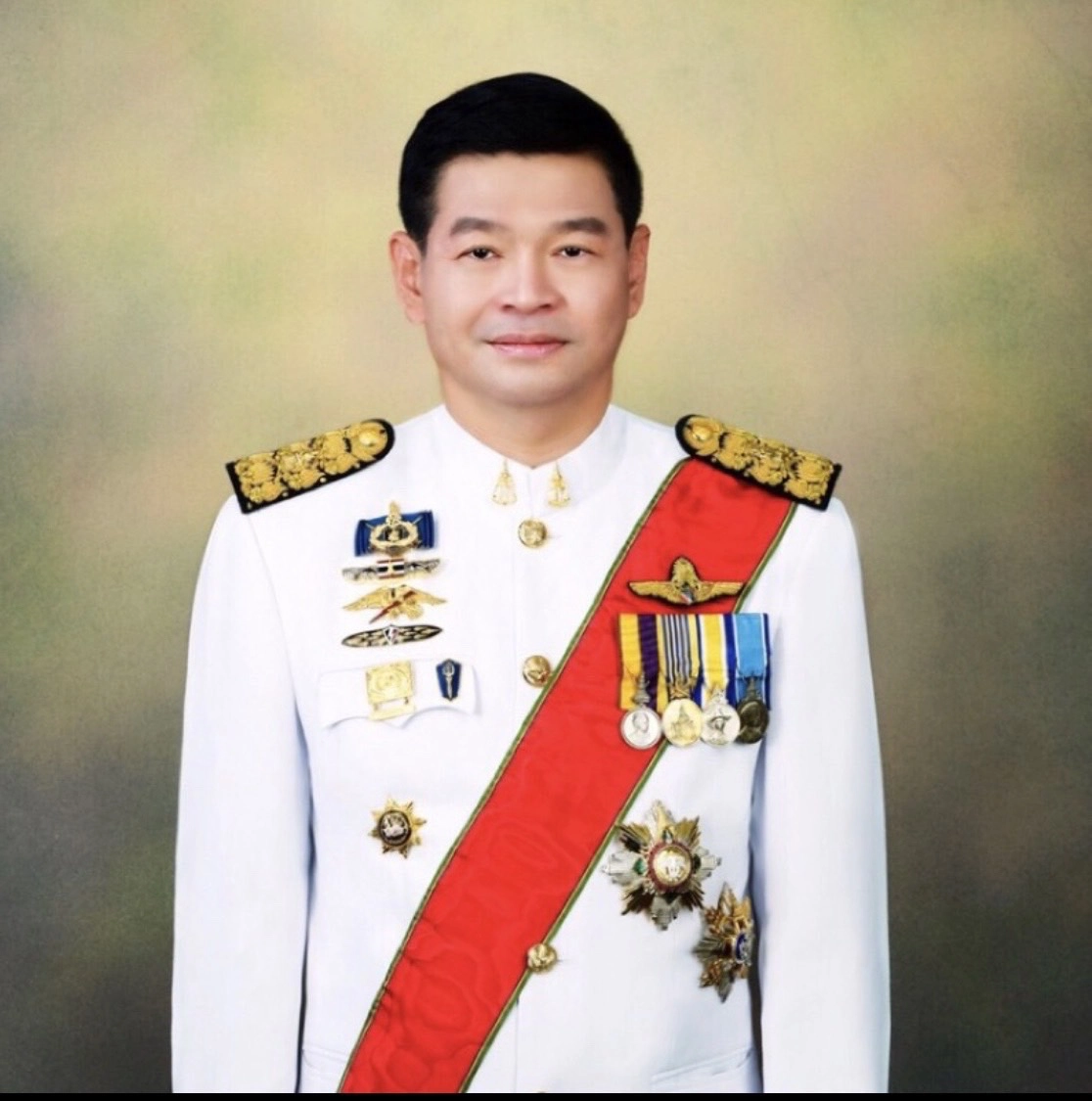 นายวัชรินทร์ ภาณุรัตน์ อัยการพิเศษฝ่ายสำนักงานการสอบสวน