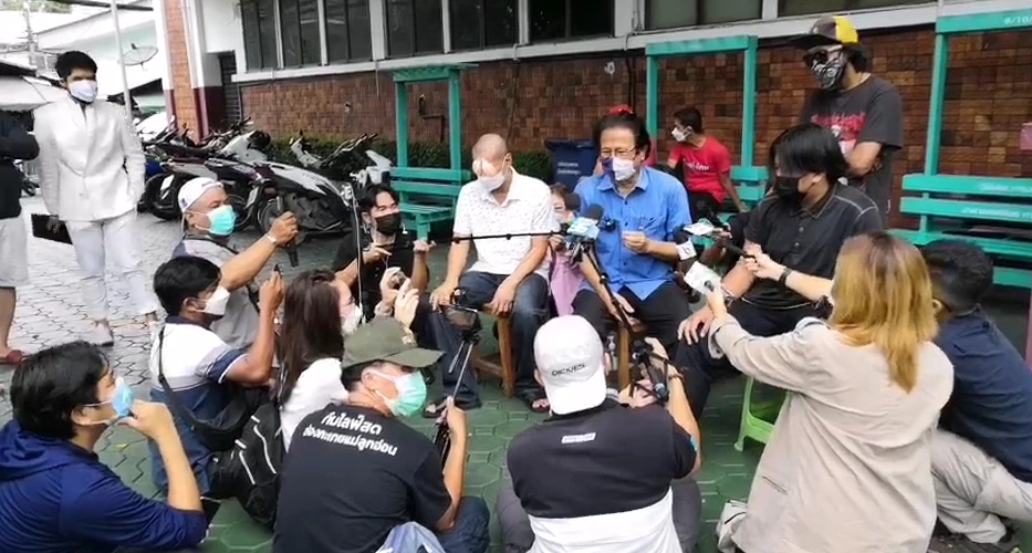 นพ.ทศพร พาเหยื่อถูกกระสุนยางยิงใส่ ร้องสื่อฯยันเอาผิดถึงที่สุด