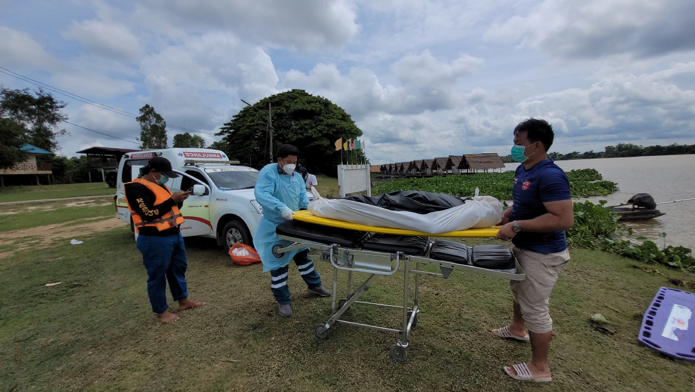 2 สาว กระโดดสะพานแม่น้ำมูลตาย 1 รอด 1เชื่ออาถรรพ์เสื้อแดง