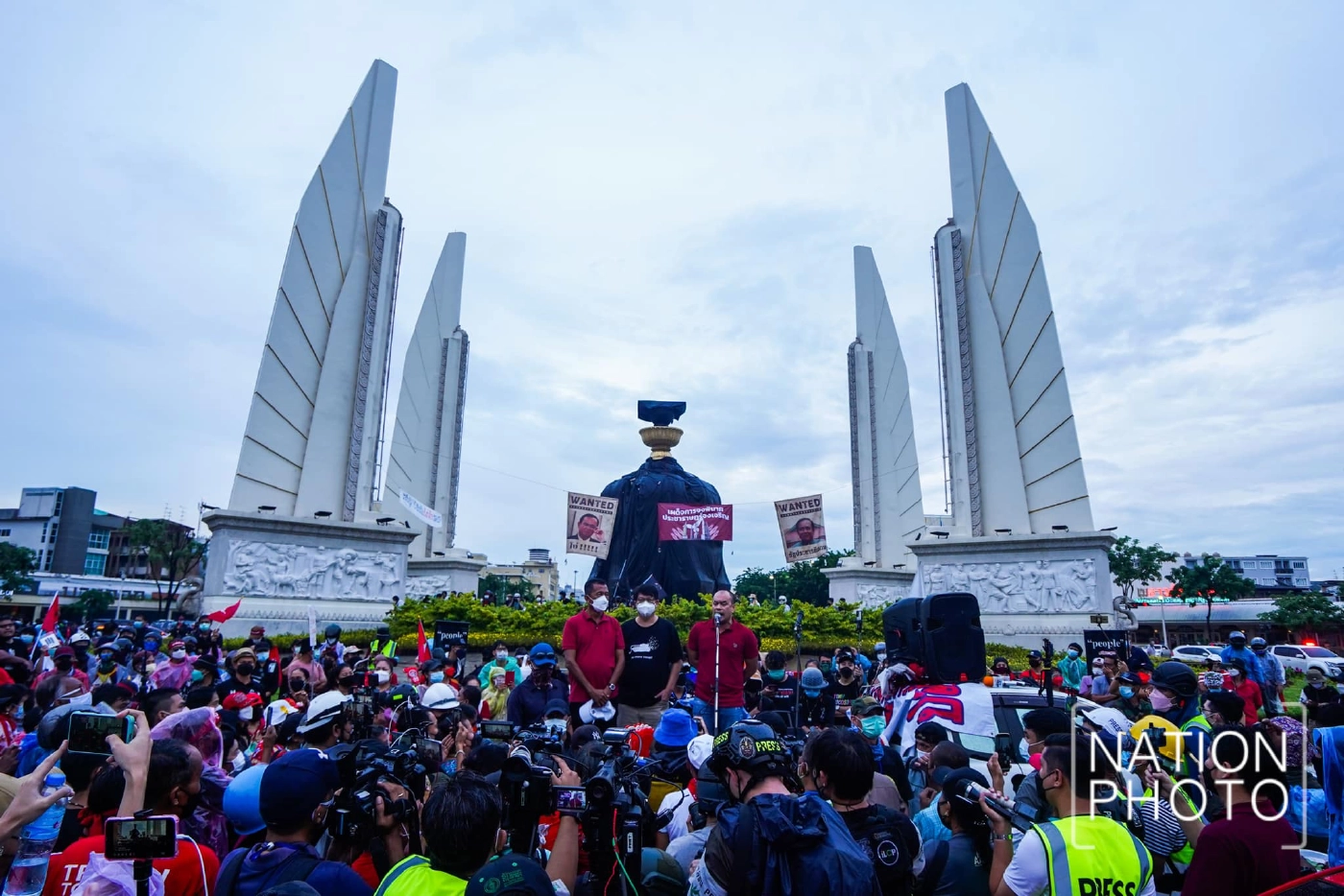 “อานนท์ แสนน่าน” เตือนม็อบรุ่นน้อง  พอเถอะก่อนที่นายทุนจะเท