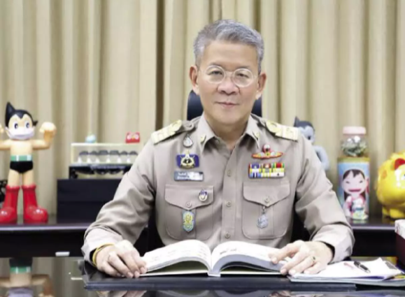 นายวีระศักดิ์ วิจิตร์แสงศรี ผู้ว่าราชการจังหวัดสมุทรสาคร 