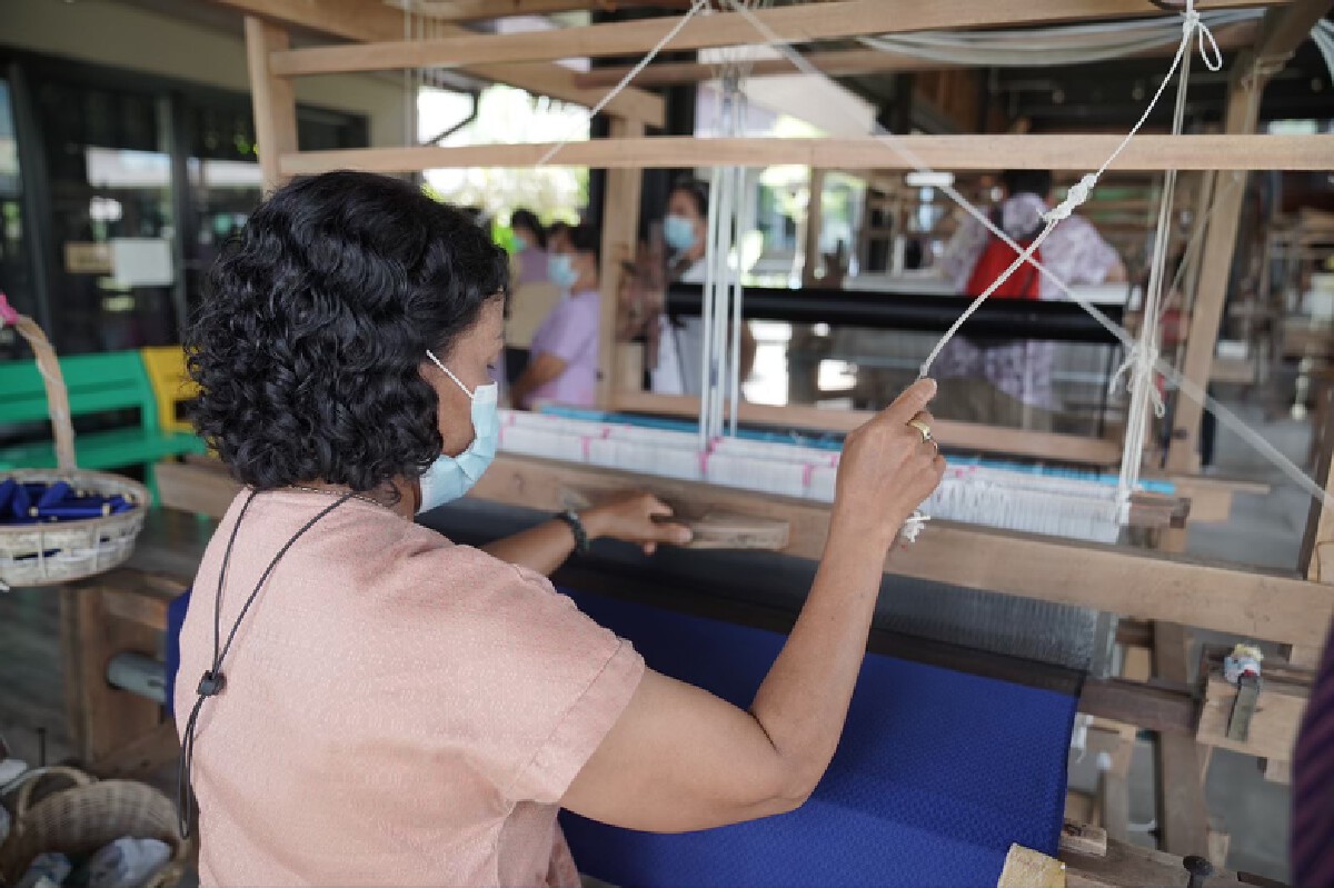ชวนคนรุ่นใหม่สร้างศิลปหัตถกรรมไทยผ่านแพลตฟอร์มออนไลน์