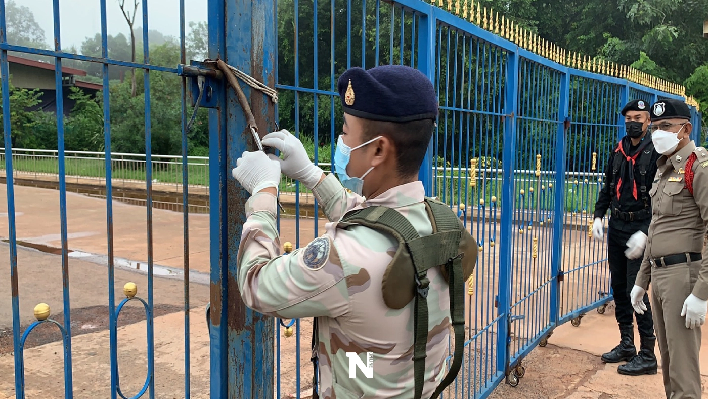 ชาวบ้านขนสินค้าเข้าออกขายตลาดชายแดนไทย-กัมพูชาคึกคัก