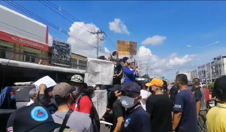 "บิ๊กตู่" ตรวจน้ำท่วมชัยภูมิ โปรยาหอมไม่ทิ้งบ้านเกิดแม่