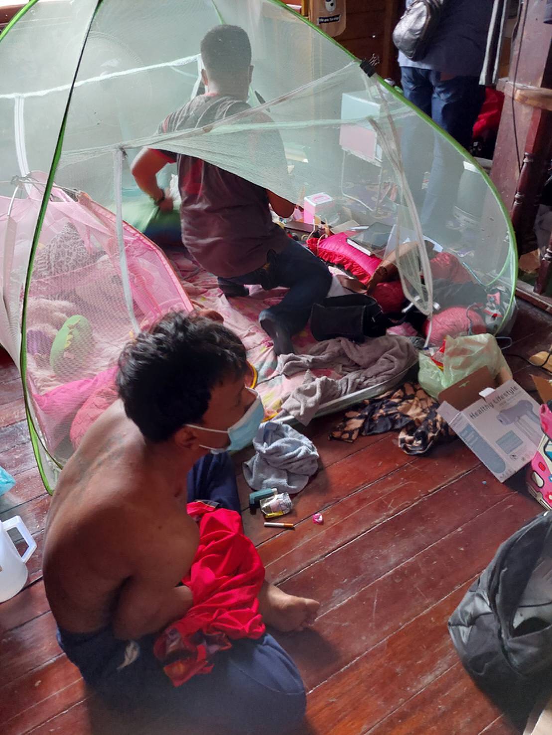 รวบชายวัย 38 ปีตระเวนลักทรัพย์กล่องพัสดุมีทรัพย์สินมีค่าตามหอพัก