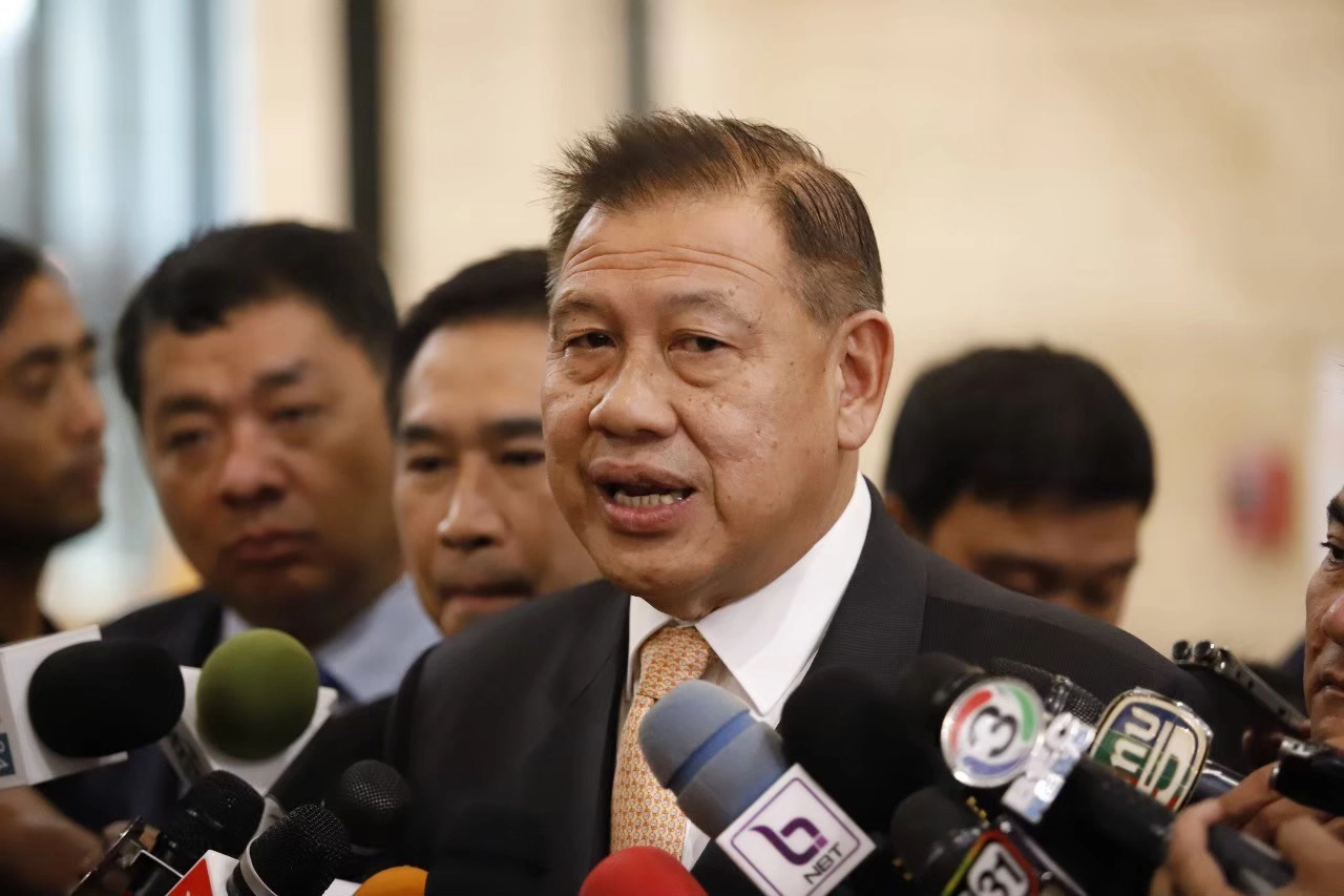 "วิรัช"ย้ำ"บิ๊กป้อม"ยังอยู่ ลั่นจากนี้ไร้ก๊วน มีแค่"กลุ่มประวิตร"