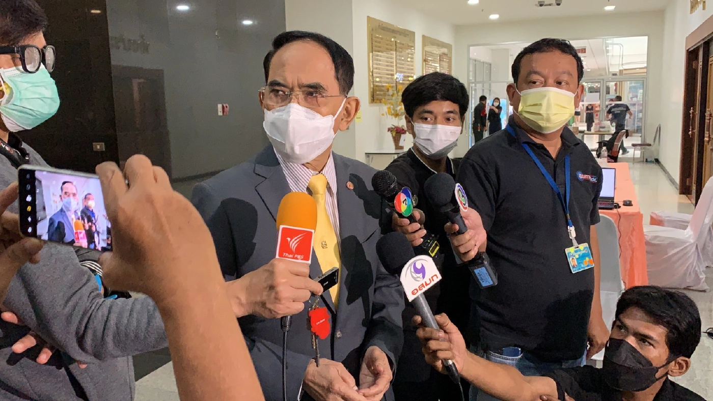 นายพชร ยุติธรรมดำรง ประธานคณะกรรมการอัยการ (ก.อ.) 