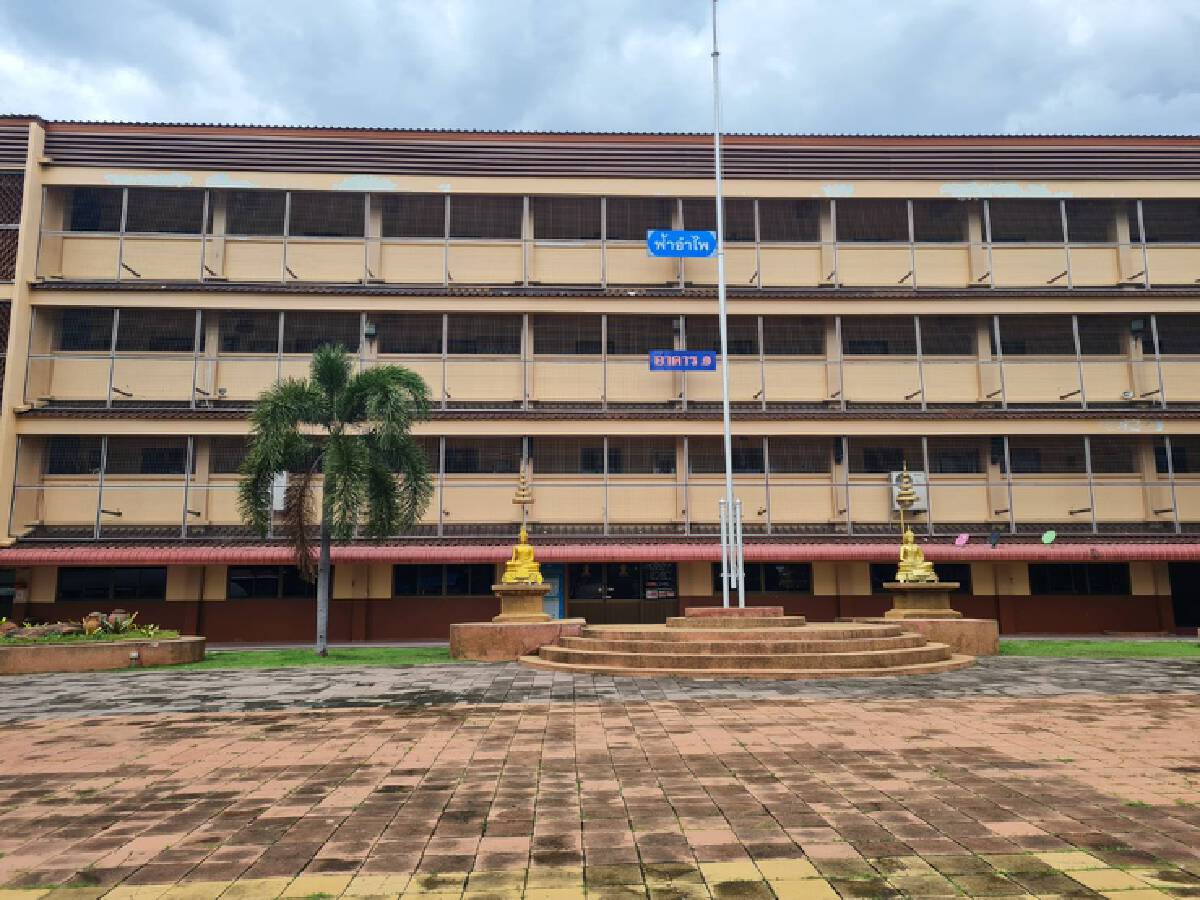 นายก สบอท.แจงโรงเรียนท้องถิ่นถูกดราม่า ยังไม่ได้เงินเยียวยา 2,000 บาท