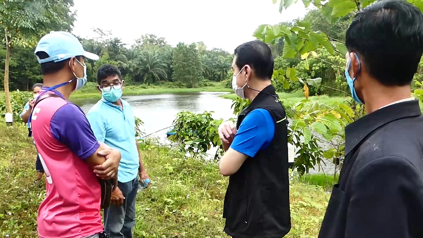 ชาวบ้านนับ 100 เดือดร้อนน้ำประปาสีดำส่งกลิ่นเหม็น ทำเป็นโรคผิวหนัง