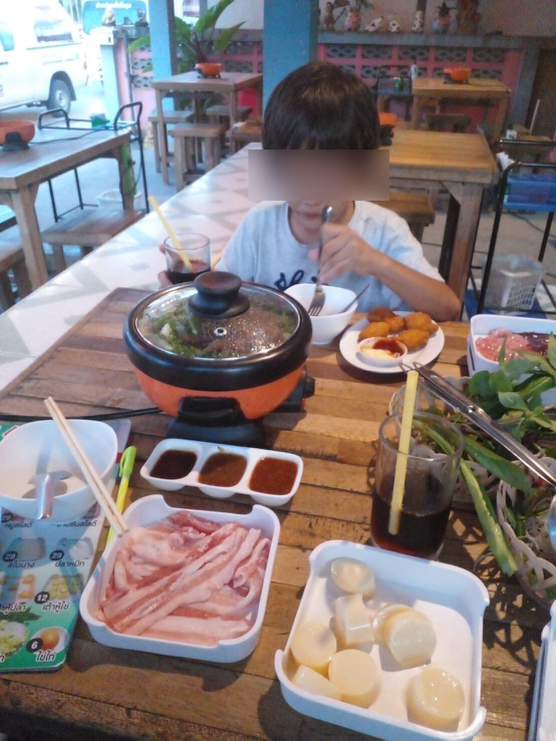 สาวหม้ายร้องสื่อพมจ.พราก2ลูกชายหาว่าเป็นคนเร่ร่อน