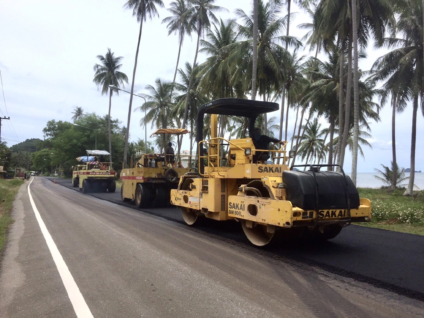 ทางหลวงชนบทปรับปรุงถนน ทล.4003 – บ้านท้องเกร็ง จ.ชุมพร คืบหน้ากว่า 74 %