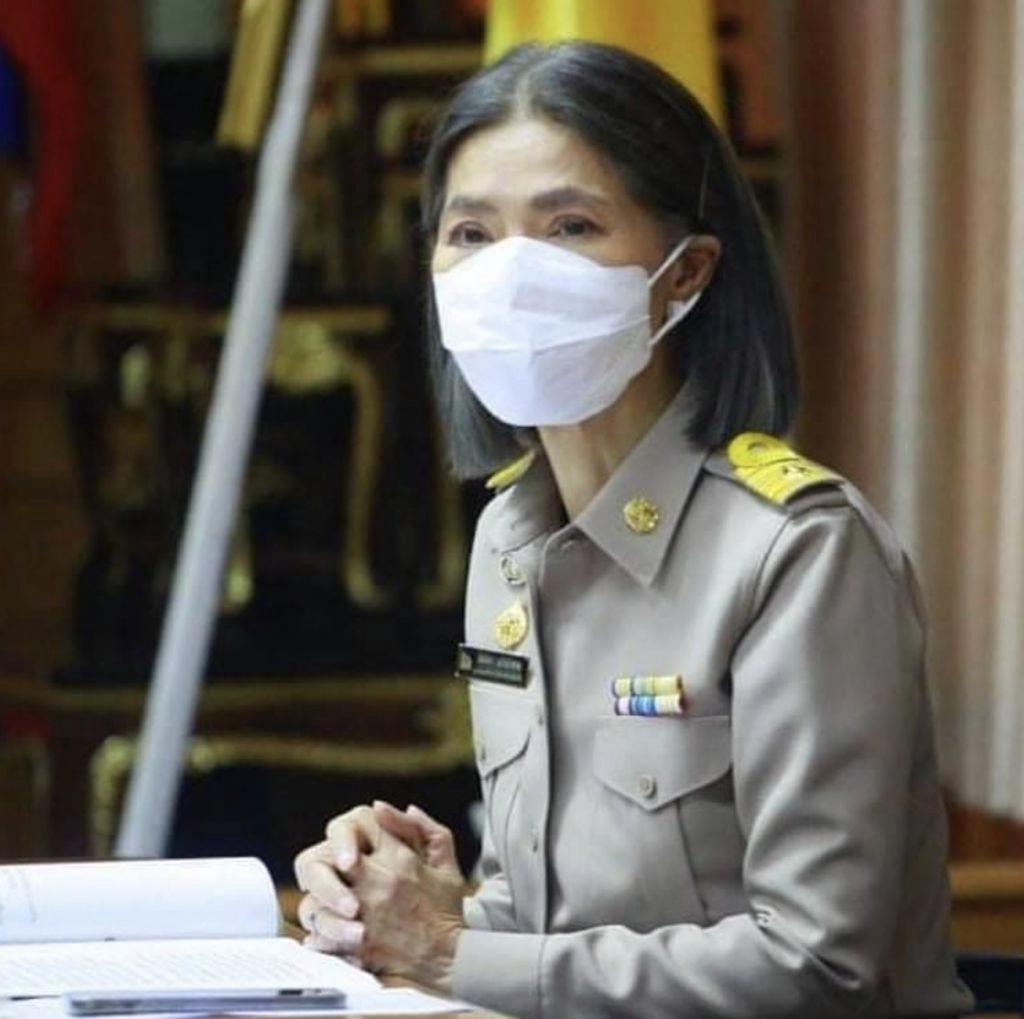 สุดปัง นายกตู่-นันทิดา" มอบ 20 ล้าน ให้ทางตำรวจภูธร จ.สมุทรปราการ