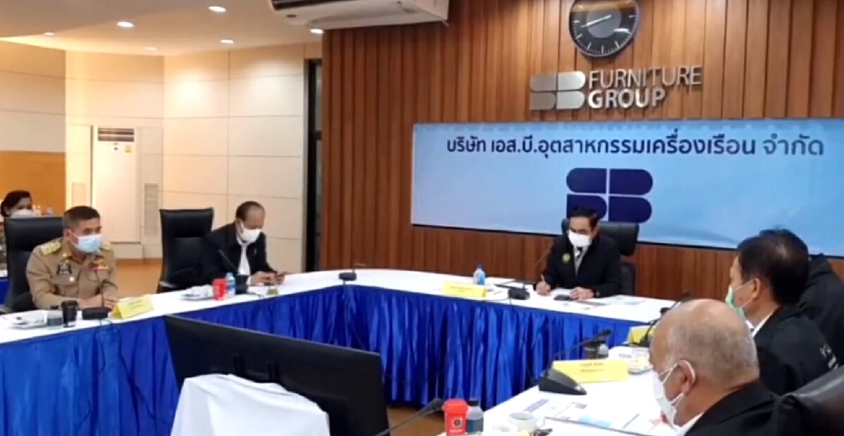 บิ๊กตู่ ควง พี่ป๊อก พร้อม เสี่ยเฮ้ง เยี่ยมโรงงานตามโครงการ "Factory Sandbox"