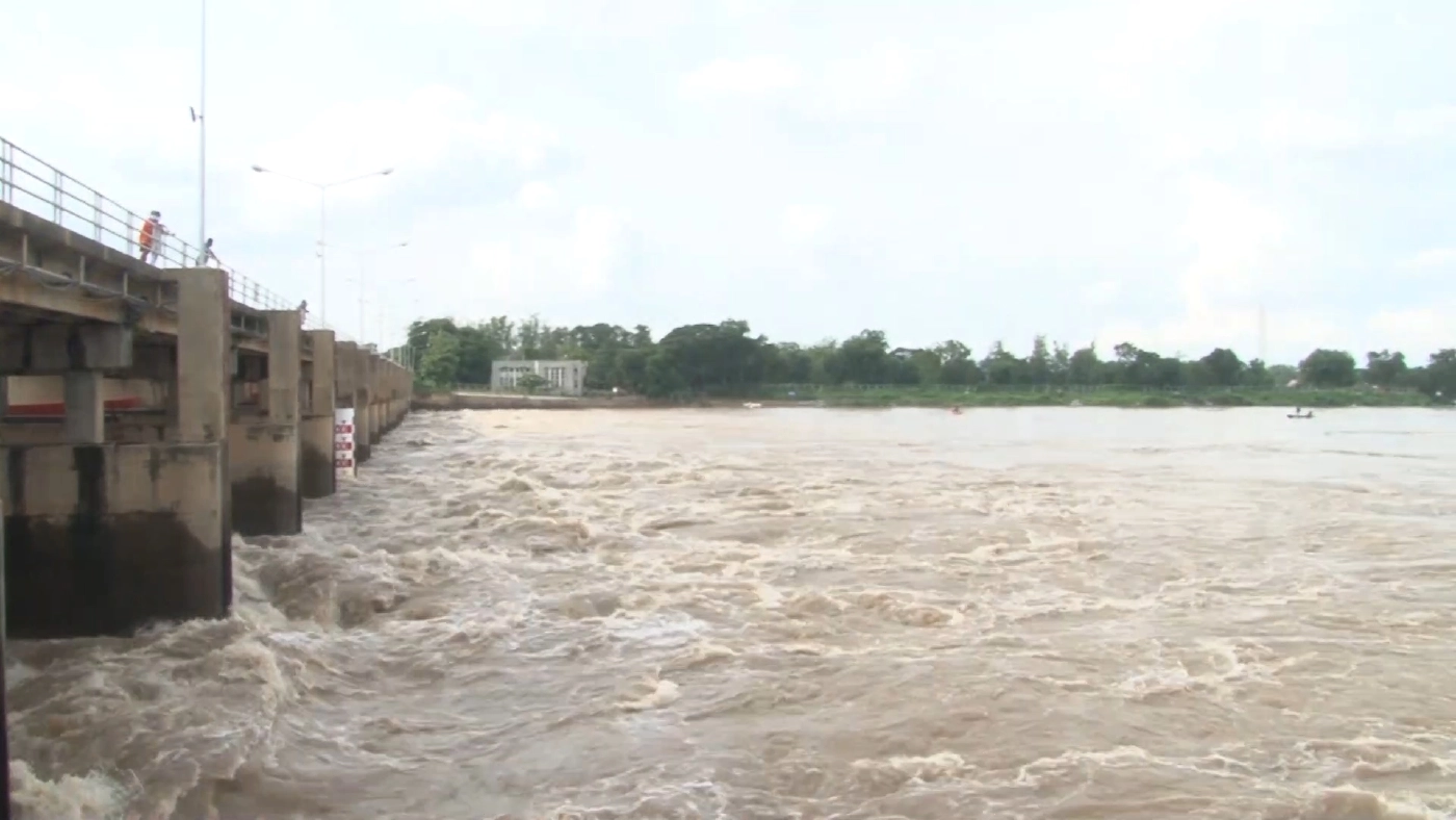 ทหารกองพันซ่อมบำรุงเครื่องบินทหารบกลงพื้นที่ช่วยเหลือชาวบ้าน