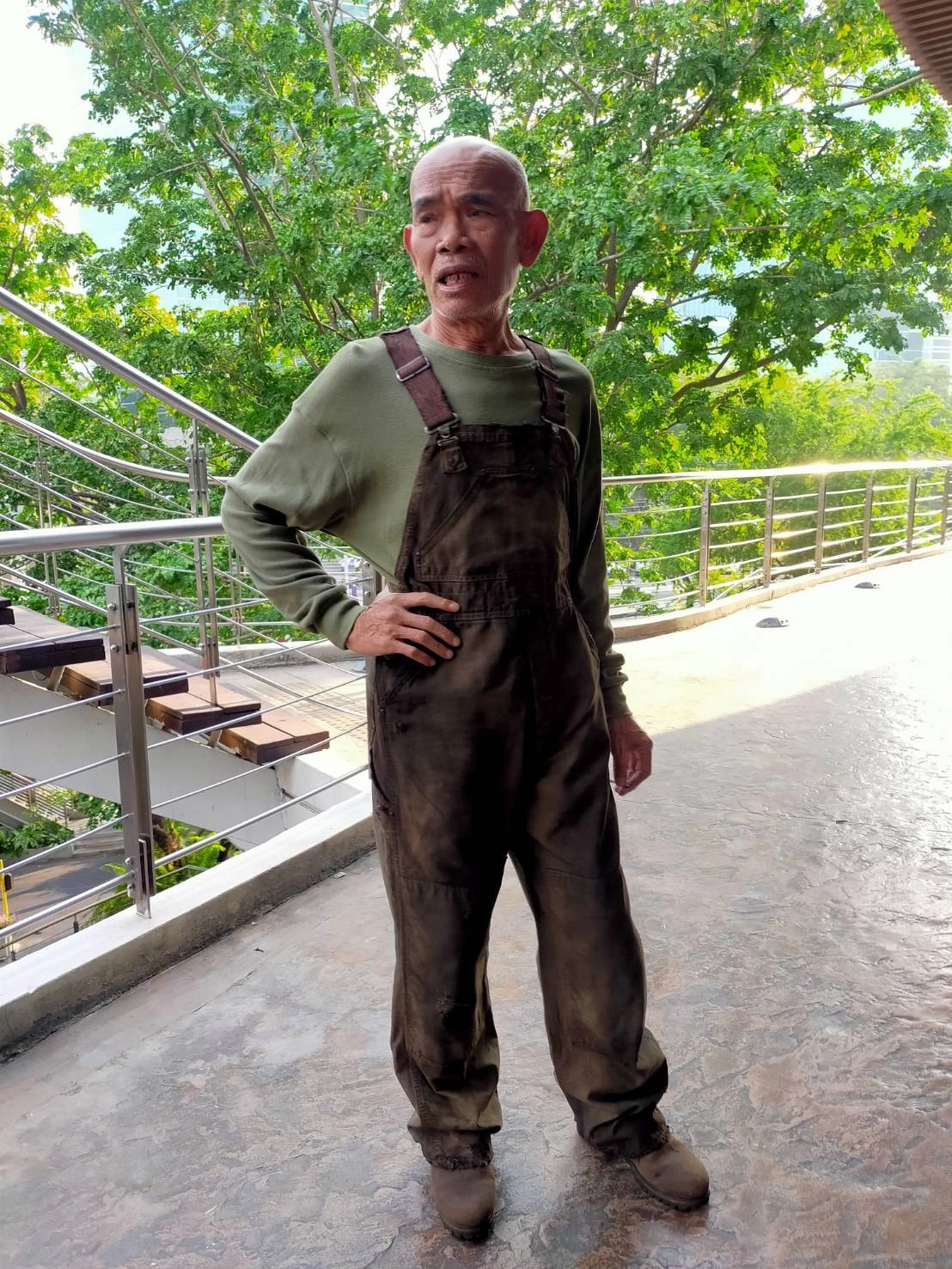 "ป๋าเทพ" ยก "ประยุทธ์" เหนือกว่าทุกคน หนุนปฏิวัติ