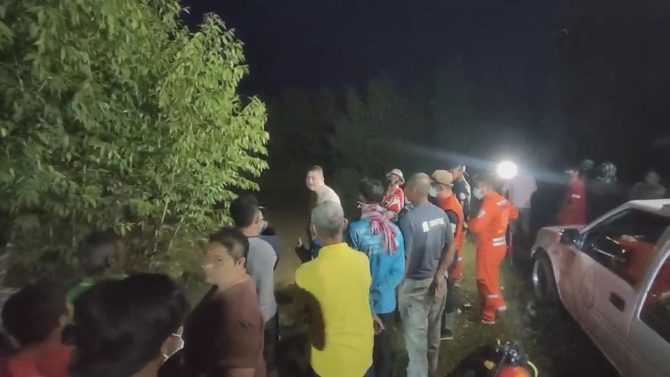 พี่ชายวัย13  ปีชวนน้องสาวเล่นน้ำแต่กลับถูกดูดจมน้ำดับ