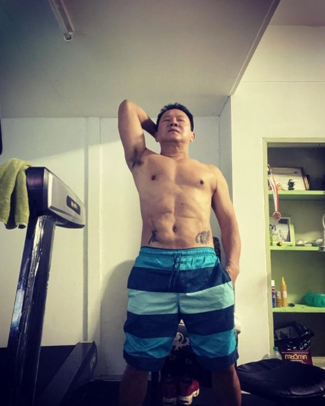 อวดซิกแพครัว ๆ “จตุรงค์ มกจ๊ก”  โพสต์ “ผอมได้เพราะโควิด”