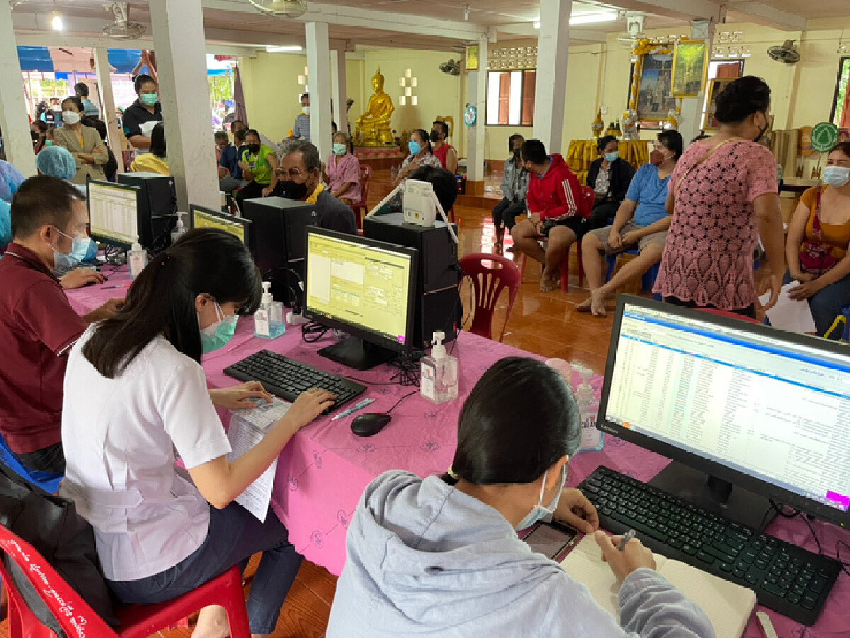 อำเภอสหัสขันธ์ออกเชิงรุกเร่งฉีดวัคซีนกลุ่มเปราะบาง