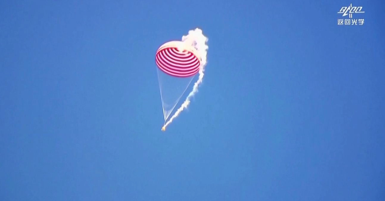 3 นักบินอวกาศจีนกลับถึงโลกหลังจบภารกิจ 90 วัน