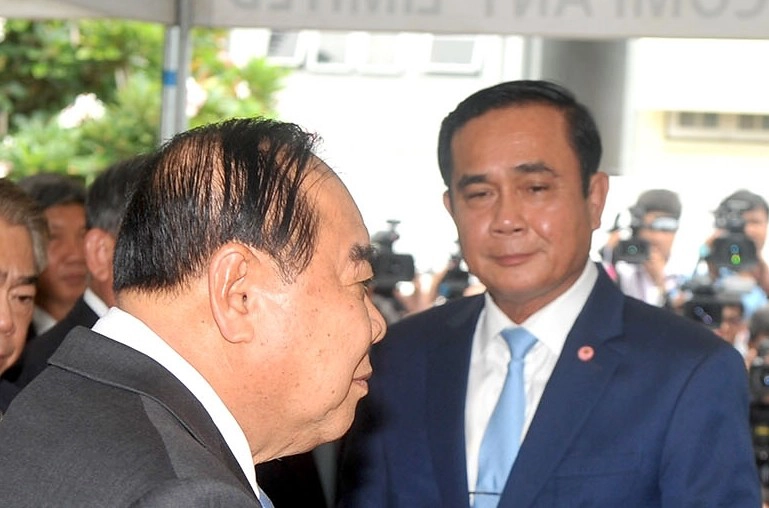 "ณัฐวุฒิ" ย้ำความสัมพันธ์ "3 ป." ปริร้าว 