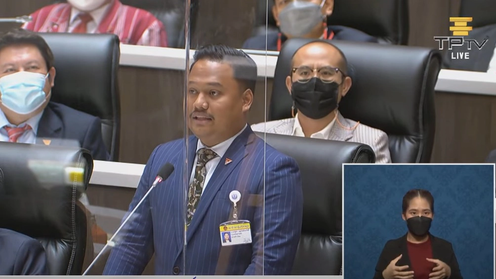 IO คนละครึ่ง ครึ่งนึงให้ผู้พัน ครึ่งหนึ่งให้ผู้กอง