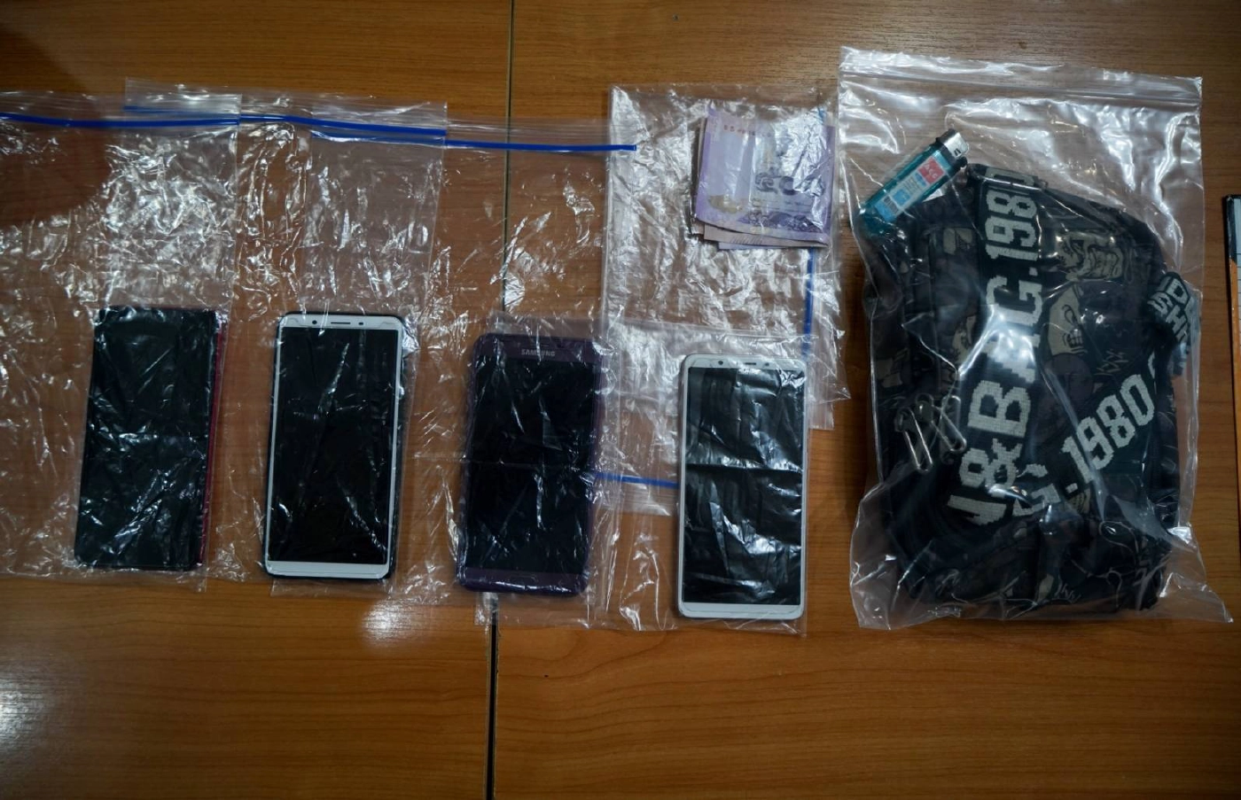 จับแล้ว“เจ๊ใหญ่ อยุธยา” ส่งหนุ่มขายบริการออนไลน์