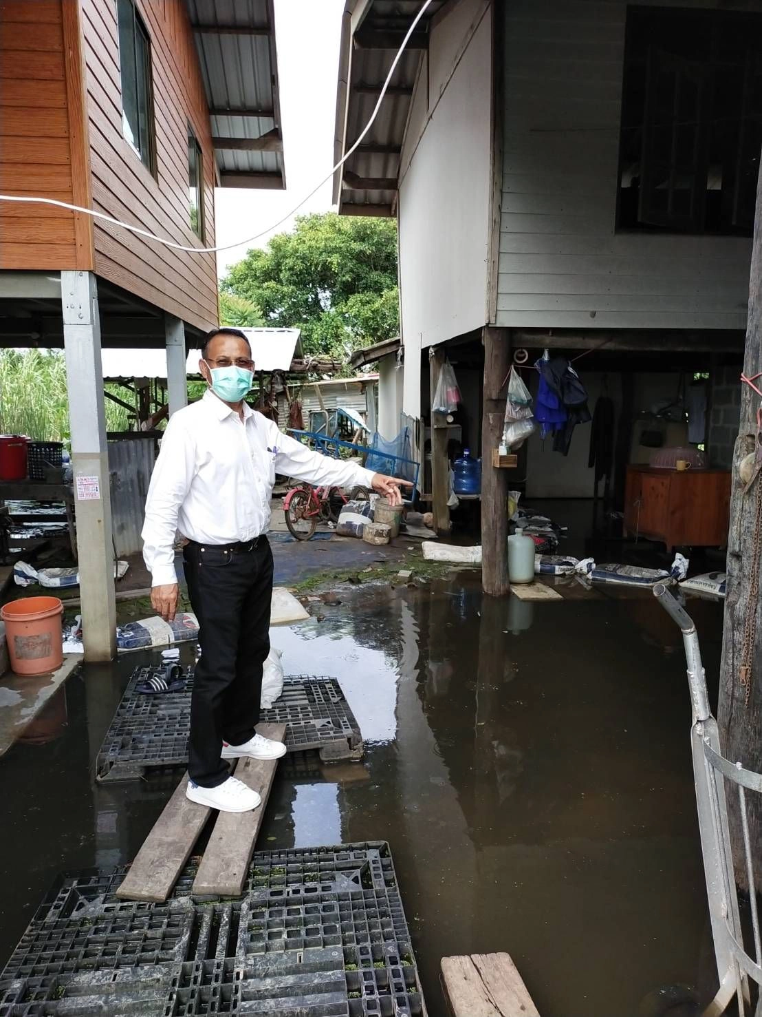 "ศิริพงษ์" วอน กรมชล-กทม.เร่งระบายน้ำท่วม"เขตหนองจอก"