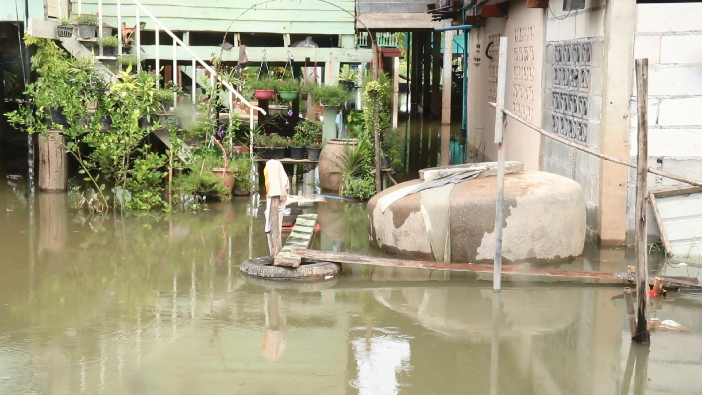 แม่น้ำยมท่วมเพิ่ม-ชาวบ้านเตรียมรับน้ำจากตอนบน