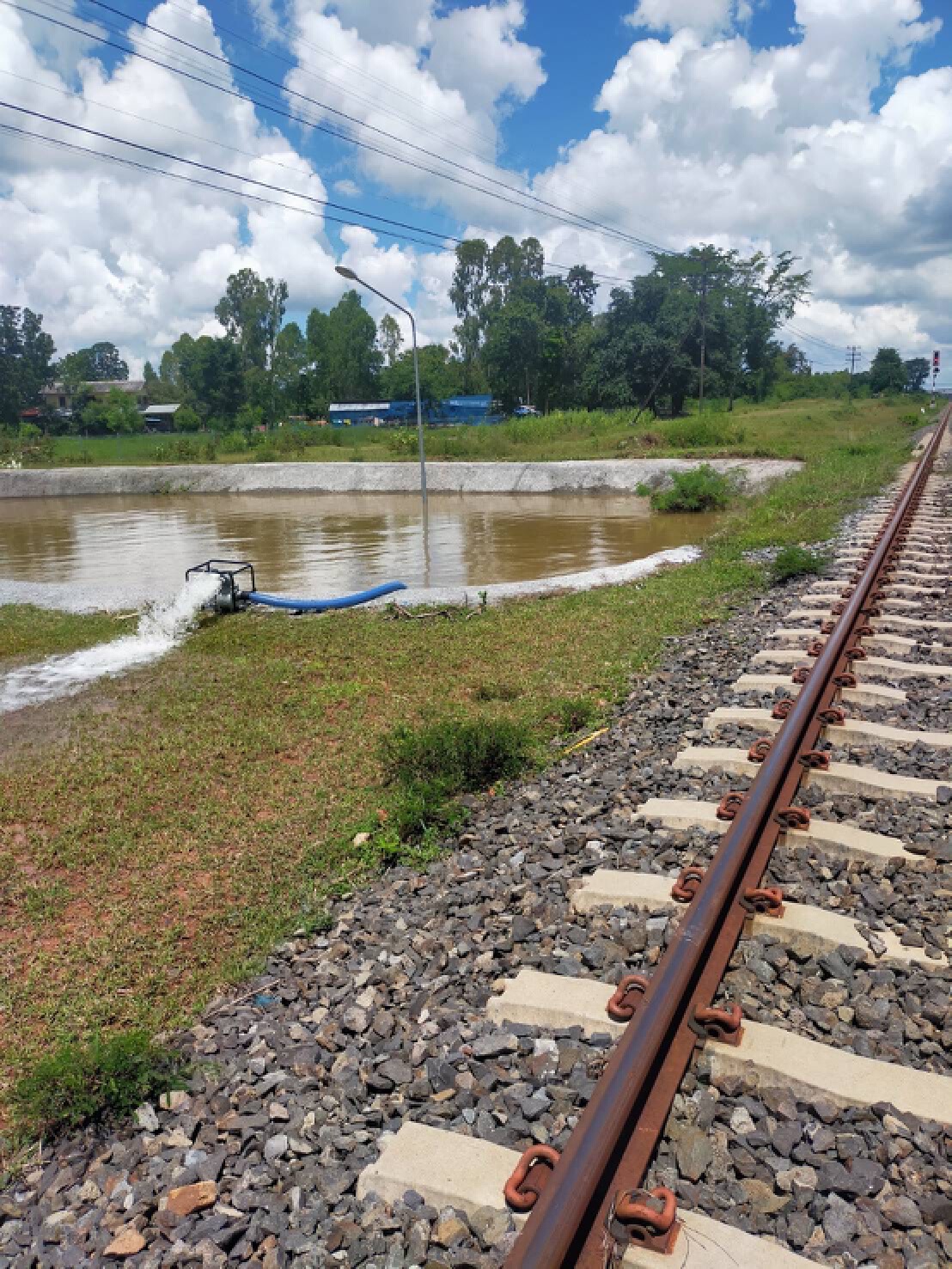 การรถไฟฯ แจงน้ำท่วมอุโมงค์ทางลอดใต้ทางรถไฟ ทำเครื่องสูบน้ำเสีย