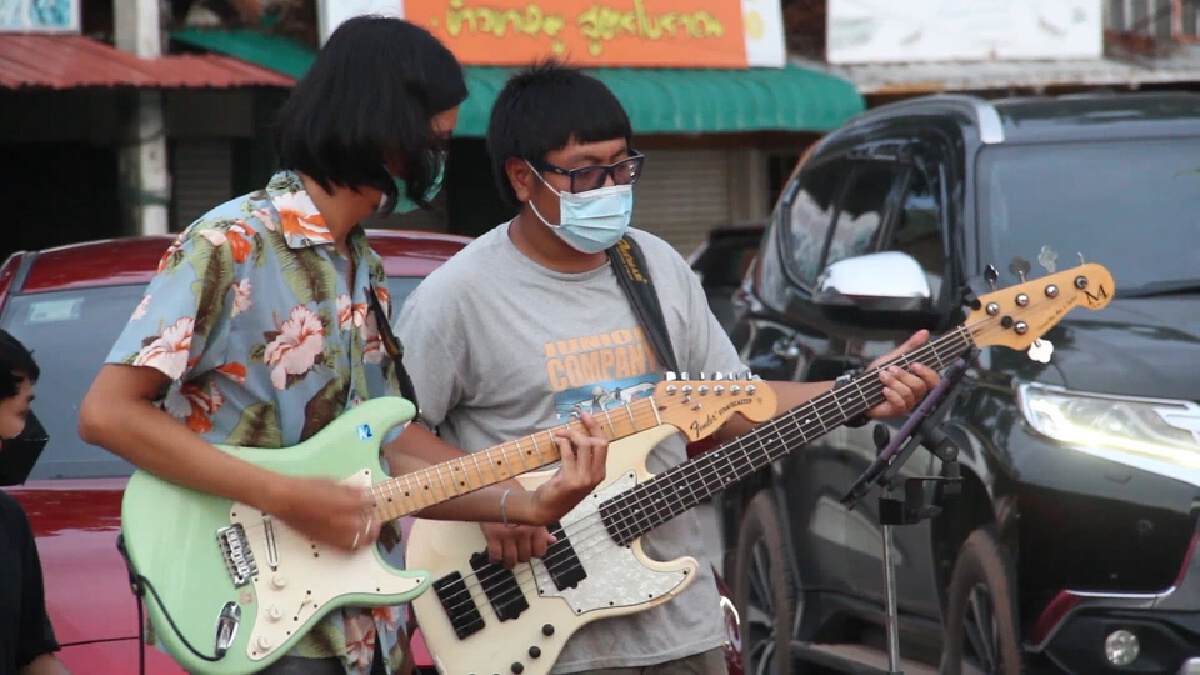 อุดรเปิดพื้นที่ช่วยนักดนตรีเปิดหมวกรอบสวนประจักษ์ฯช่วงโควิด
